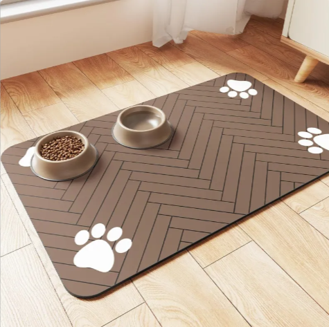 Splash-Proof Pet Feeding Mat - close-up detail view